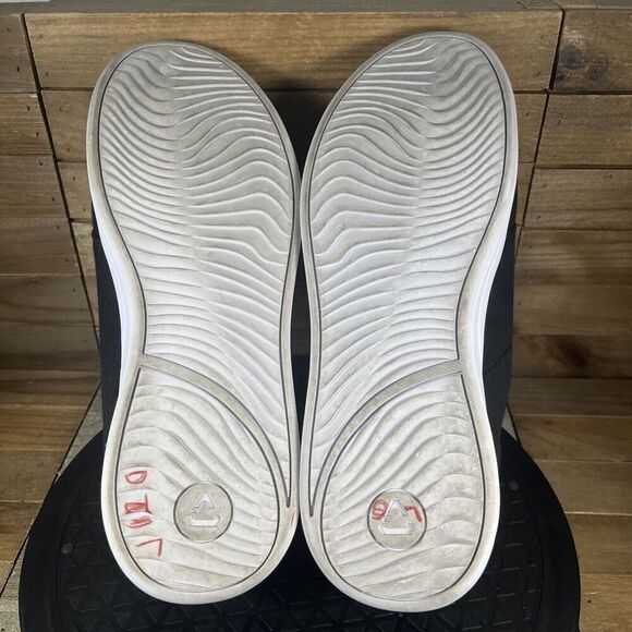 Cuater by Travis Matthew Men's Size US 10 Quincy Canvas Lace Up Casual Shoes - Picture 9 of 10